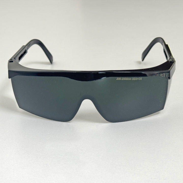 Adjustable Full Spectrum Protection Glasses 200nm to 2000nm Dermfix GmbH